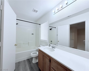 7492 Mulgrave Court - Photo Thumbnail 23