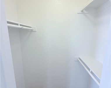7492 Mulgrave Court - Photo Thumbnail 20
