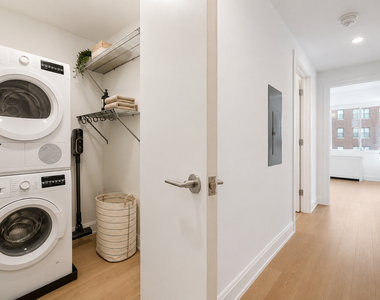 E 51st Street - Photo Thumbnail 1