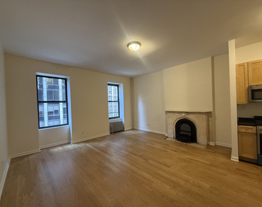 69 West 55th Street - Photo Thumbnail 9