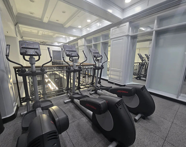 100 Maiden Lane - Photo Thumbnail 5