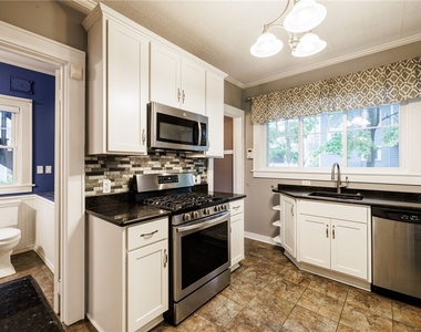 100 Highland Ave #1 - Photo Thumbnail 3