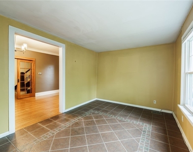 100 Highland Ave #1 - Photo Thumbnail 10