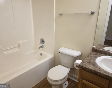 129 Smithfield Drive - Photo Thumbnail 18