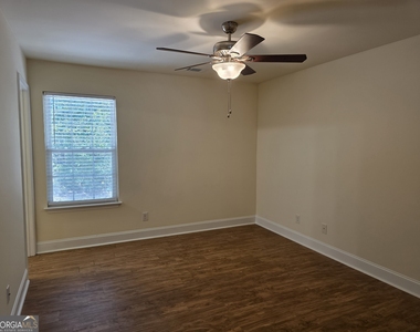 129 Smithfield Drive - Photo Thumbnail 16