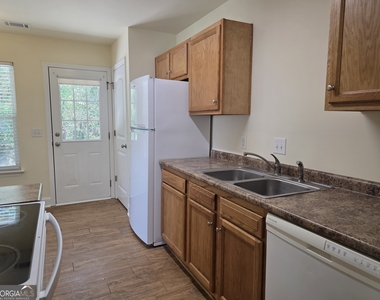 129 Smithfield Drive - Photo Thumbnail 8