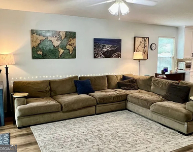 135 Cedar Circle Drive - Photo Thumbnail 18