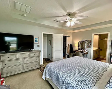 135 Cedar Circle Drive - Photo Thumbnail 32