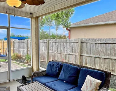 135 Cedar Circle Drive - Photo Thumbnail 37