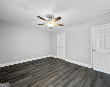 5087 Limerick Lane - Photo Thumbnail 12