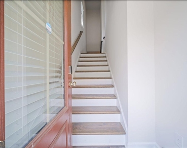 1595 Ridgebrook Down - Photo Thumbnail 4