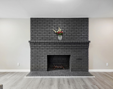 3583 Steinhauer Road - Photo Thumbnail 3