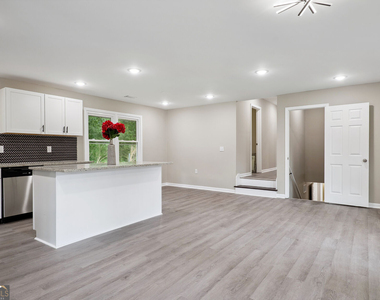 3583 Steinhauer Road - Photo Thumbnail 4
