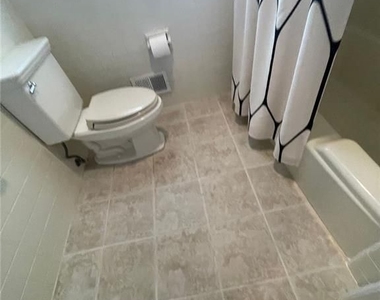 370 Herrington Drive Ne - Photo Thumbnail 7