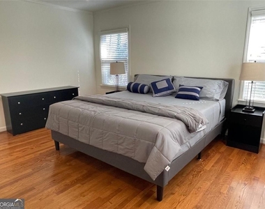 370 Herrington Drive Ne - Photo Thumbnail 15