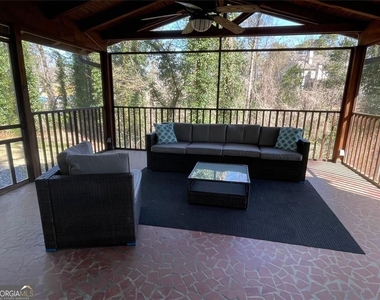 370 Herrington Drive Ne - Photo Thumbnail 23