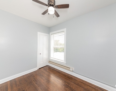 312-20 Lee St - Photo Thumbnail 3