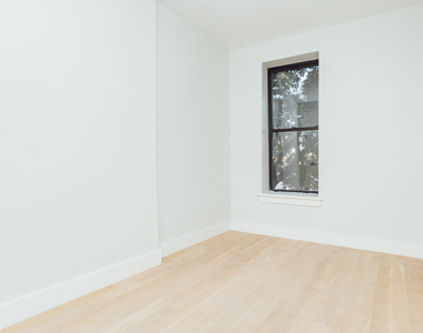 86 Clinton Ave - Photo Thumbnail 6