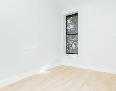 86 Clinton Ave - Photo Thumbnail 10