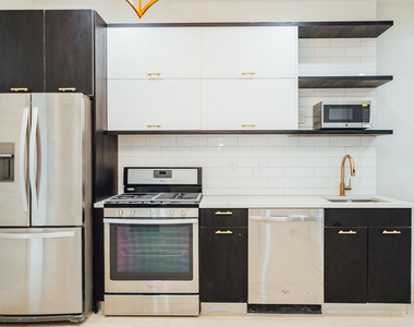 86 Clinton Ave - Photo Thumbnail 16