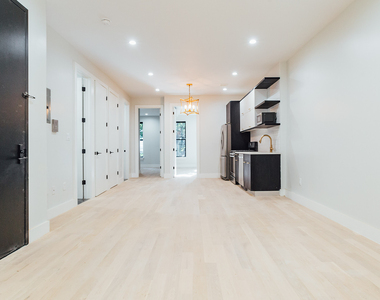 86 Clinton Ave - Photo Thumbnail 8