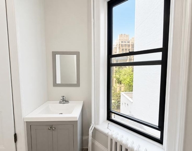 358 West 51st Street Room CE (SRO) - Photo Thumbnail 2