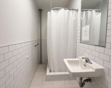 358 West 51st Street Room CE - Photo Thumbnail 2