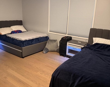 704 Dow Avenue - Photo Thumbnail 7
