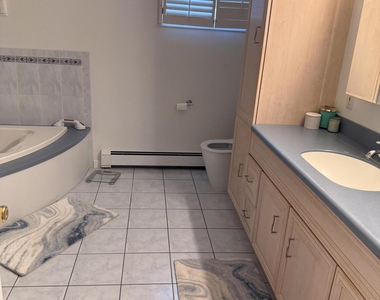 704 Dow Avenue - Photo Thumbnail 10