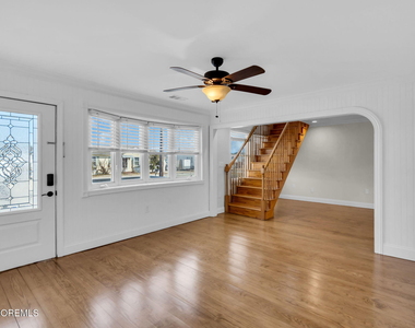101 Clearwater Drive - Photo Thumbnail 4