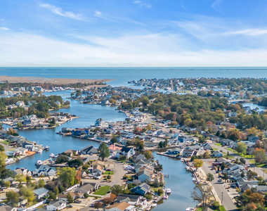101 Clearwater Drive - Photo Thumbnail 40
