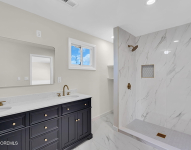 101 Clearwater Drive - Photo Thumbnail 16