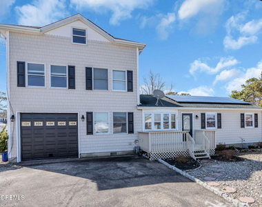 101 Clearwater Drive - Photo Thumbnail 43