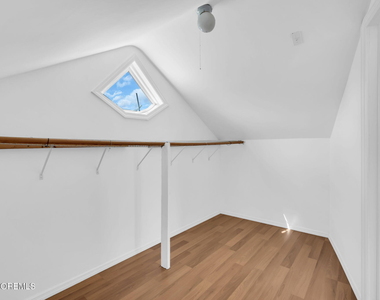 101 Clearwater Drive - Photo Thumbnail 18