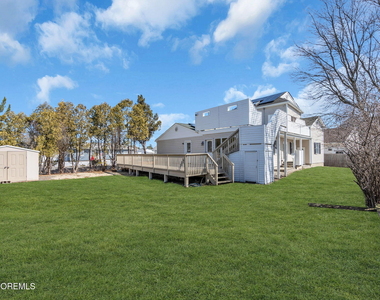 101 Clearwater Drive - Photo Thumbnail 2