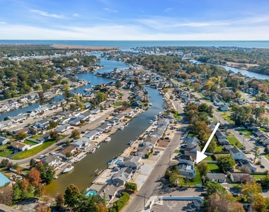 101 Clearwater Drive - Photo Thumbnail 38