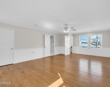 101 Clearwater Drive - Photo Thumbnail 14