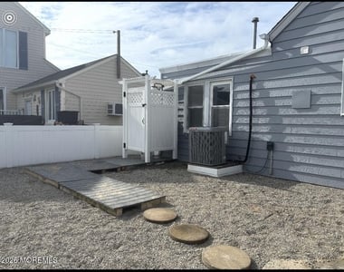 53 C Street - Photo Thumbnail 27