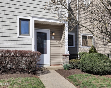 2 Elizabeth Court - Photo Thumbnail 3