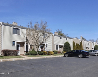 2 Elizabeth Court - Photo Thumbnail 23
