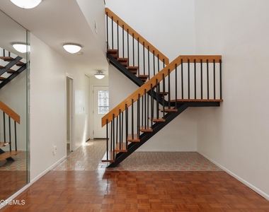 2 Elizabeth Court - Photo Thumbnail 14