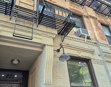East 89th Street - Photo Thumbnail 8
