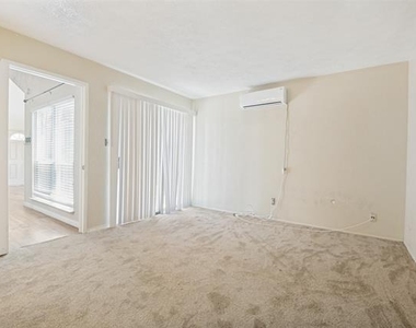 7305 Pineberry Road - Photo Thumbnail 16