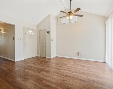 7305 Pineberry Road - Photo Thumbnail 7
