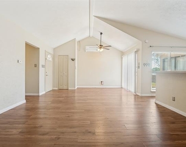 7305 Pineberry Road - Photo Thumbnail 2
