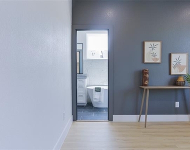 2805 Weisenberger Street - Photo Thumbnail 16