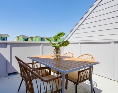 2805 Weisenberger Street - Photo Thumbnail 31