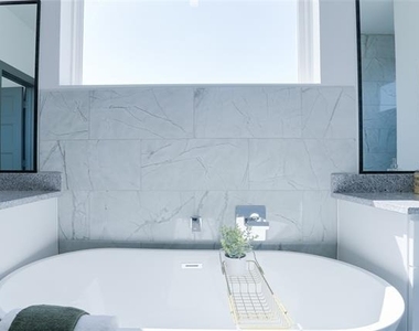 2805 Weisenberger Street - Photo Thumbnail 19