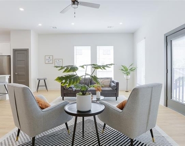 2805 Weisenberger Street - Photo Thumbnail 26