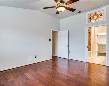 2032 Signal Ridge Place - Photo Thumbnail 8